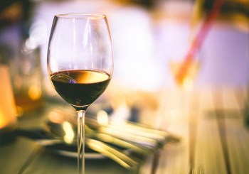 Illustration Verre de vin rouge